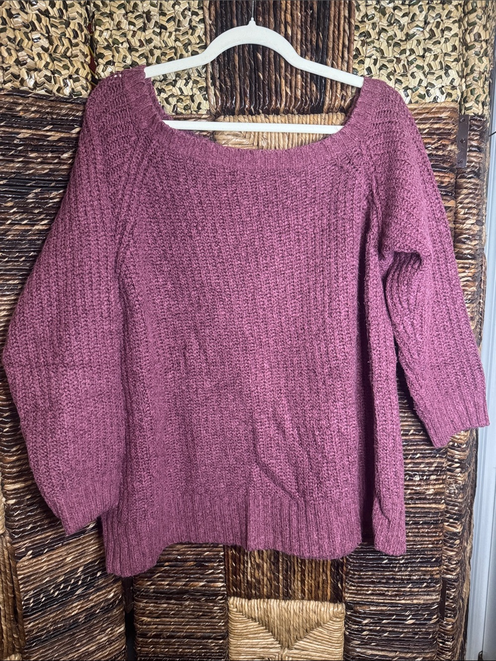 American Eagle Outfitters Dusty Rose Scoop Neck Knit Sweater